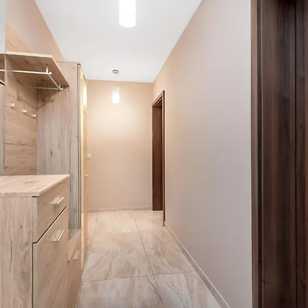 Cozy Corner: With Wifi And Private Balcony Wroclaw