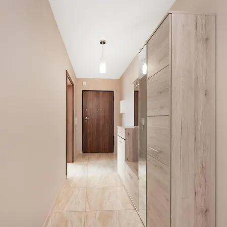Cozy Corner: With Wifi And Private Balcony דירה