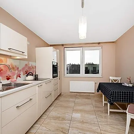 Cozy Corner: With Wifi And Private Balcony דירה