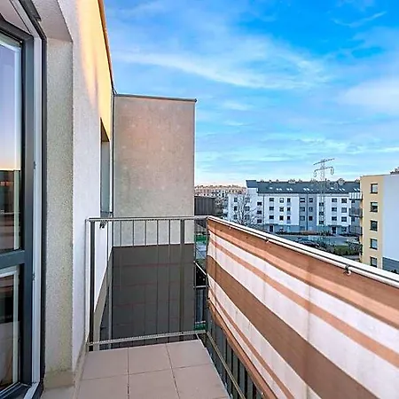 דירה Cozy Corner: With Wifi And Private Balcony