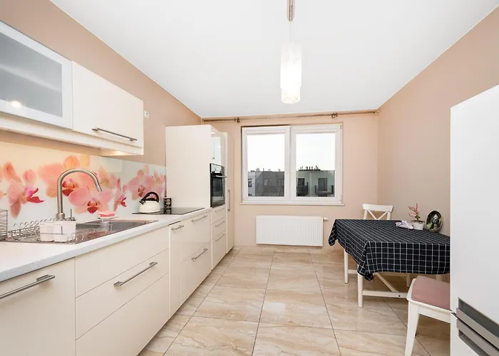 Cozy Corner: With Wifi And Private Balcony